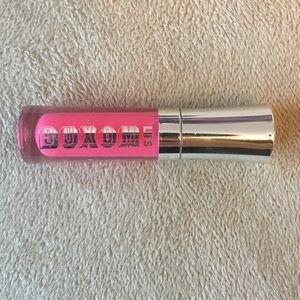 Buxom pink lipgloss